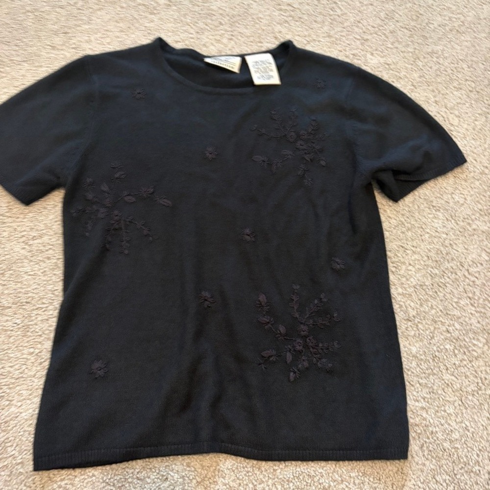 Vintage Kathie Lee Short Sleeve Sweater Womens S Black Embroidered Lightweight